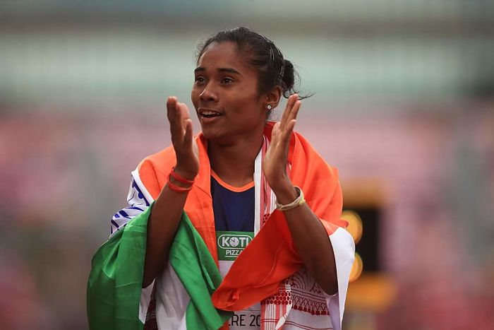<p>ದುರ್ಗಾ ಪೂಜೆಯ ಸಂದರ್ಭದಲ್ಲೆಲ್ಲಾ ನನ್ನಮ್ಮ ನನಗೆ ಆಟಿಕೆಯ ಗನ್ ತಂದುಕೊಡುತ್ತಿದ್ದರು. ಜನರಿಗೆ ಒಳ್ಳೆಯ ಸೇವೆ ಮಾಡಲು ಪೊಲೀಸ್ ಇಲಾಖೆ ಸೇರು ಎಂದು ಪ್ರೋತ್ಸಾಹಿಸುತ್ತಿದ್ದರು ಎಂದು ಹಿಮಾ ಹೇಳಿದ್ದಾರೆ.</p>