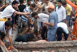 ghaziabad Building Collapse many trapped in building