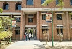 A 2nd year student of Bharati college committed suicide in DU college