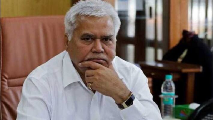Former UIDAI chief RS Sharma suffers Aadhaar fraud Rs 6000 PM Kisan fund deposited in his account Former UIDAI chief RS Sharma suffers Aadhaar fraud Rs 6000 PM Kisan fund deposited in his account
