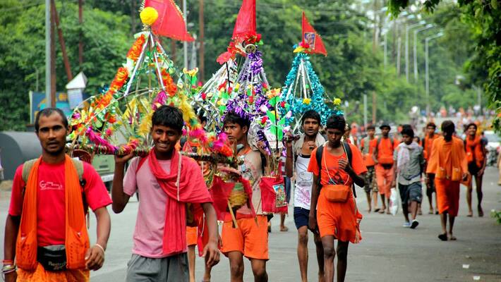 UP Kanwar Yatra: SC says movement of Kawanriyas cannot be allowed pwa UP Kanwar Yatra: SC says movement of Kawanriyas cannot be allowed pwa