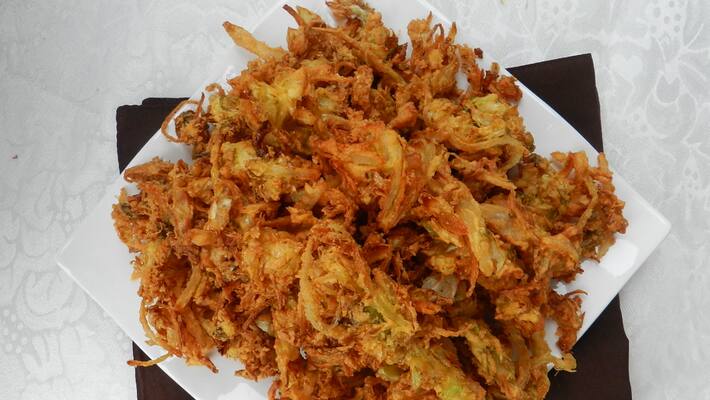 Very Easy and Teasty snacks recipe of Crispy Onion Pakoda BDD Very Easy and Teasty snacks recipe of Crispy Onion Pakoda BDD