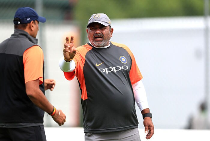 Ravi Shastri et ses collègues devraient quitter les Emirats Arabes Unis mercredi après un test négatif