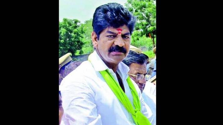 trs mla shankar nayak controversial comments on cm kcr caste trs mla shankar nayak controversial comments on cm kcr caste