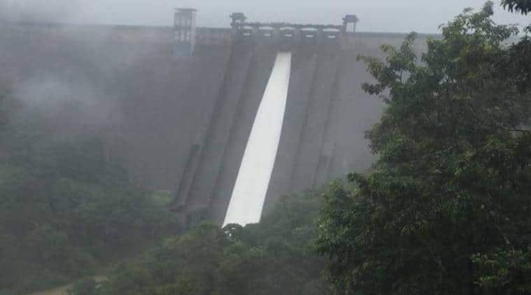 Asia biggest Idukki Dam open  in kerala  dam water falling like silver people happy
