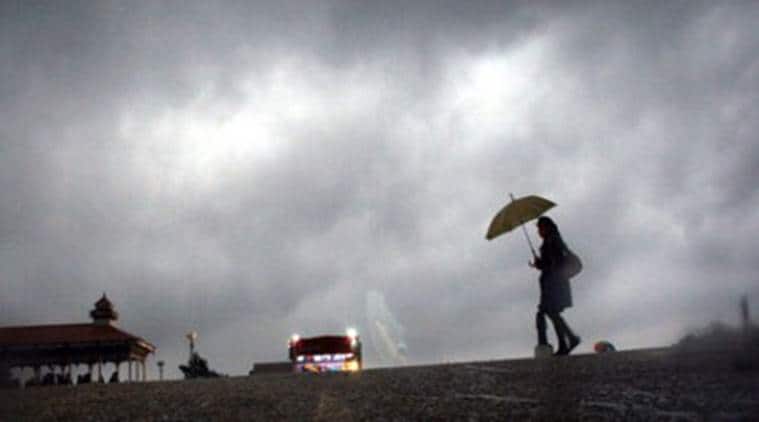 Rain Warning to 5 Districts; Weather Center