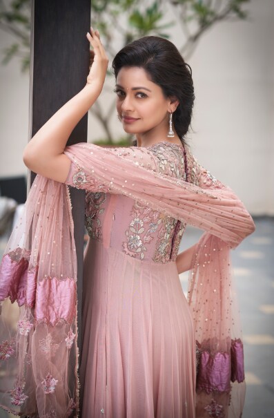 Pooja Kumar Photo Shoot pics
