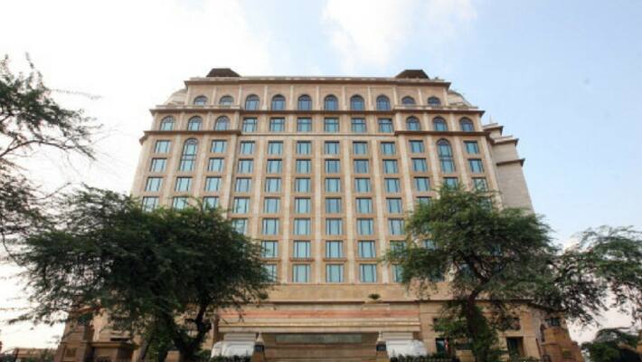 Delhi Police arrested man for impersonating a UAE govt official and duping Leela Palace Hotel of over Rs 23 Lakh Delhi Police arrested man for impersonating a UAE govt official and duping Leela Palace Hotel of over Rs 23 Lakh