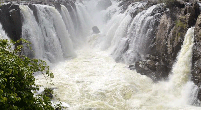 Hogenakkal Fall Submerged In Water Hogenakkal Fall Submerged In Water