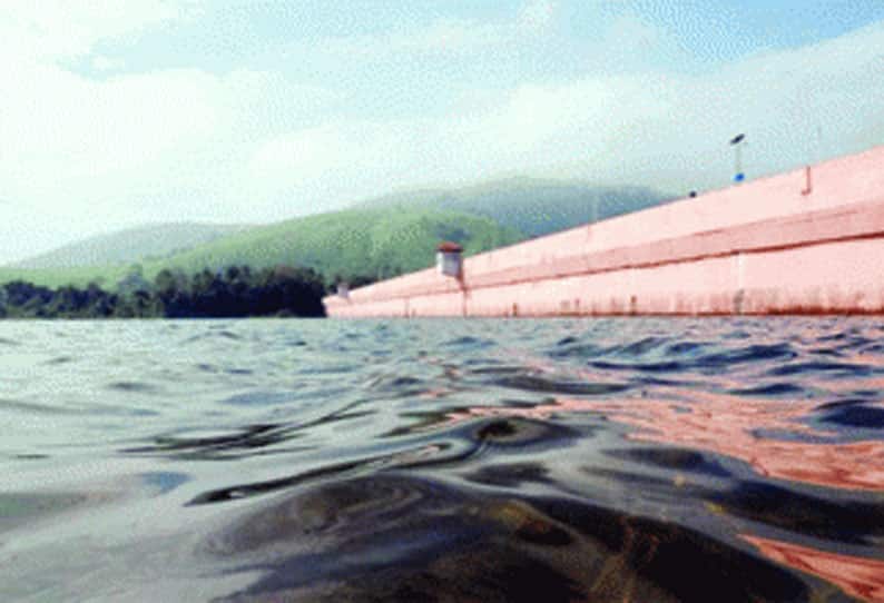 Kerala govt open water from mullai periyar dam