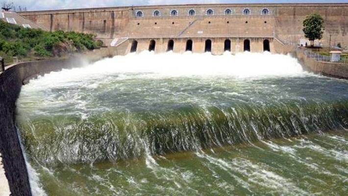 water level of the Mettur Dam crossed 112 feet water level of the Mettur Dam crossed 112 feet