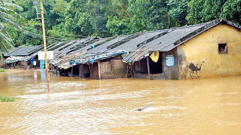 Heavy rain warning school leave for nilgiri and kumari dist