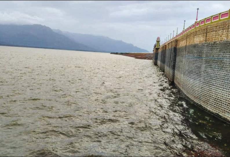 flood waring in kaveri river as mettur dam filled again