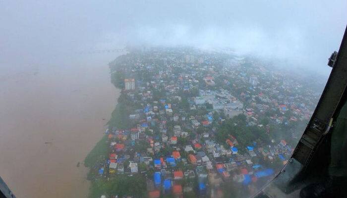 kerala flood pm modis visit in kerala
