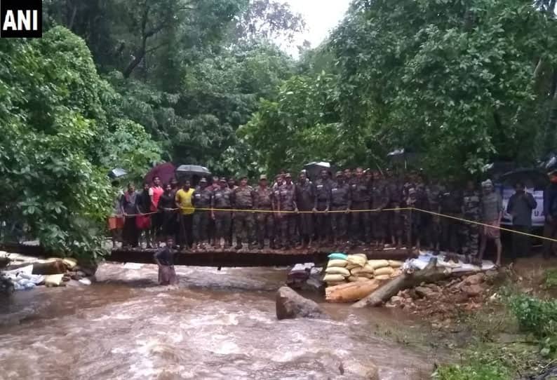 Kerala finance minister doing rescue work in wayanadu
