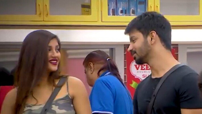 பிக்பாஸ் வீட்டை விட்டு வெளியேறிய பின் தற்போது, 'கெட்டவனு பேர் எடுத்த நல்லவன்டா' , ' இவன் உத்தமன்' ஆகிய படங்களில் நாயகனாகவும், விஜய் டிவி தொலைக்காட்சியில் நடைபெற்று வரும், டான்ஸ் நிகழ்ச்சியில் நடுவராகவும் இருந்தார்.
