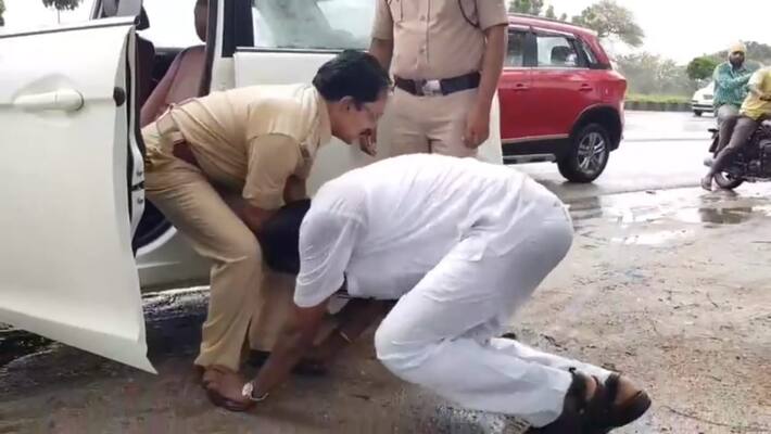 corporator bows at RTA Officer at Hayathnagar corporator bows at RTA Officer at Hayathnagar