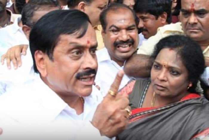 court give the notice for h.raja