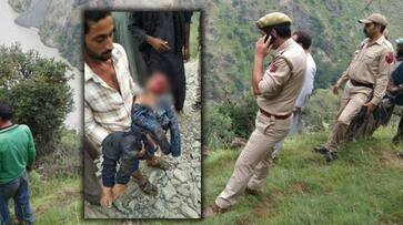 Jammu and Kashmir pilgrim vehicle accident dead police casualities