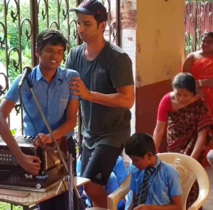 Sushant Singh Rajput fulfils blind kid's dream during Kizie Aur Manny shoot