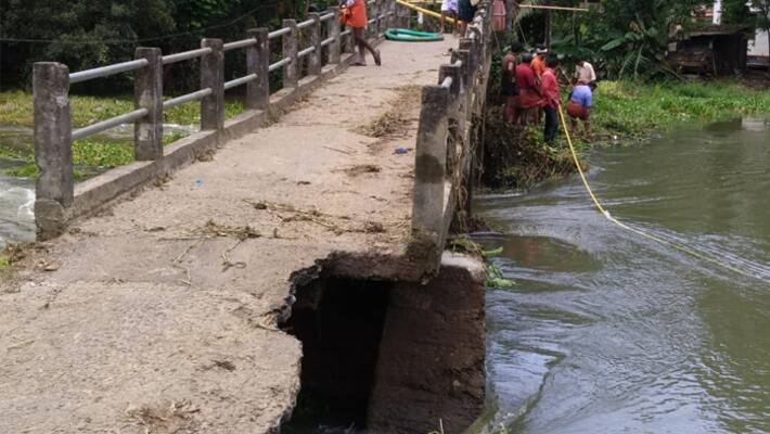 bridge collapsed in alappuzha bridge collapsed in alappuzha