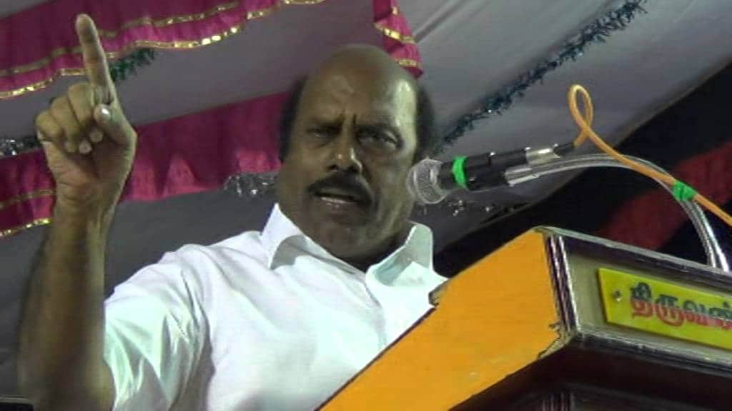 Senior DMK leader E.V.Velu creates ripples singing bhajans at karunanidhi