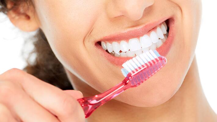 how to maintain our tooth as healthy here is the few tips how to maintain our tooth as healthy here is the few tips