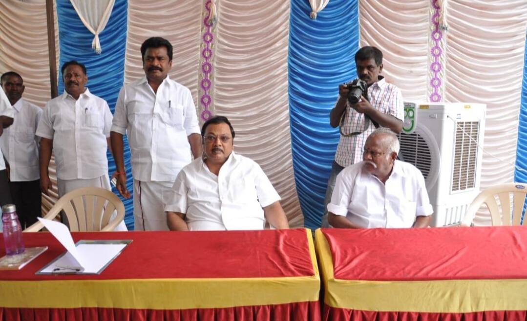 MK azhagiri agreed to accept MK Stalin as DMK president with one condition