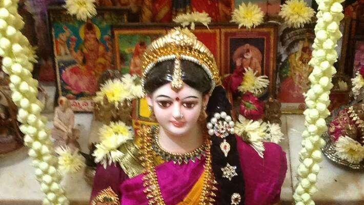 Do you know which flowers should be used for puja? Do you know which flowers should be used for puja?