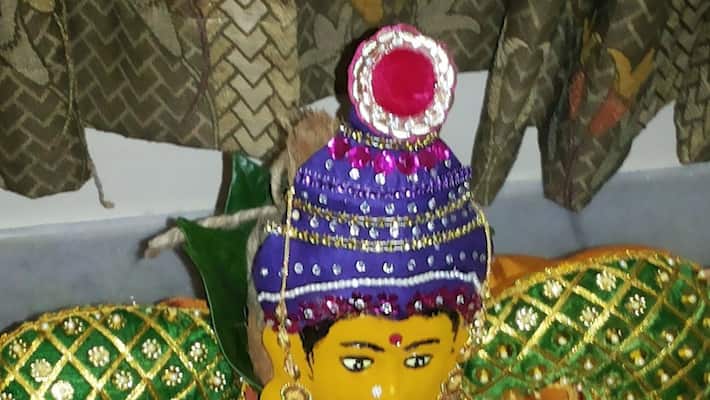 Do you know in whose name it is good to perform archan in the temple? Do you know in whose name it is good to perform archan in the temple?
