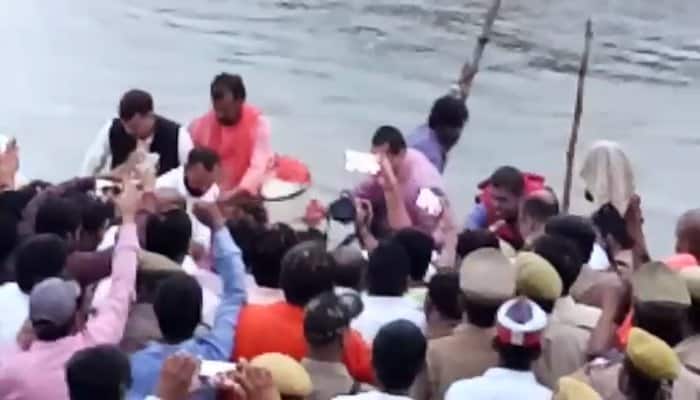 boat capsized during atal bihari vajpayee ashti kalash visarjan in basti up