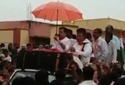 Karnataka BJP  Congress' Iqbal Ansari  party workers  Pakistanis Video