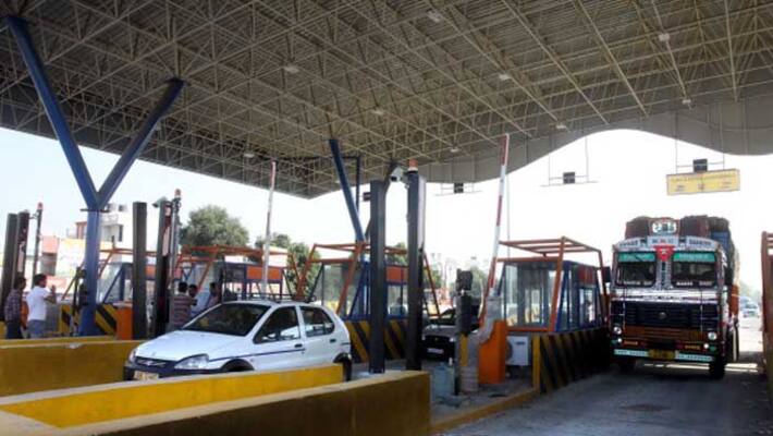 NHAI has issued new guidelines where a user need not pay toll if the distance of the vehicle from the toll booth is more than 100m NHAI has issued new guidelines where a user need not pay toll if the distance of the vehicle from the toll booth is more than 100m