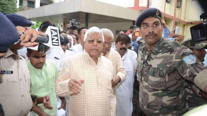 Fodder scam case Lalu Prasad Yadav Ranchi surrender illness bail RJD
