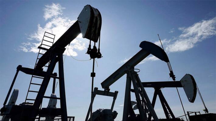 Global oil prices expected to fall in 2024 gulf countries should find alternate sources of income Moodys Global oil prices expected to fall in 2024 gulf countries should find alternate sources of income Moodys