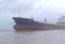 2 tonnes of oil leaks into sea at Tamil Nadu's Ennore Kamarajar port