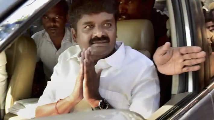 Rules of election model code prevent Corona from working... Vijayabaskar is heartbroken ..! Rules of election model code prevent Corona from working... Vijayabaskar is heartbroken ..!