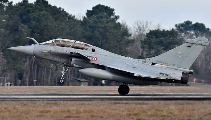 Rafale Air force India France aircraft  Mirage-2000 Congress Modi combat