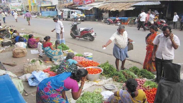 fruit sellers held in road block protest against brutality of  police