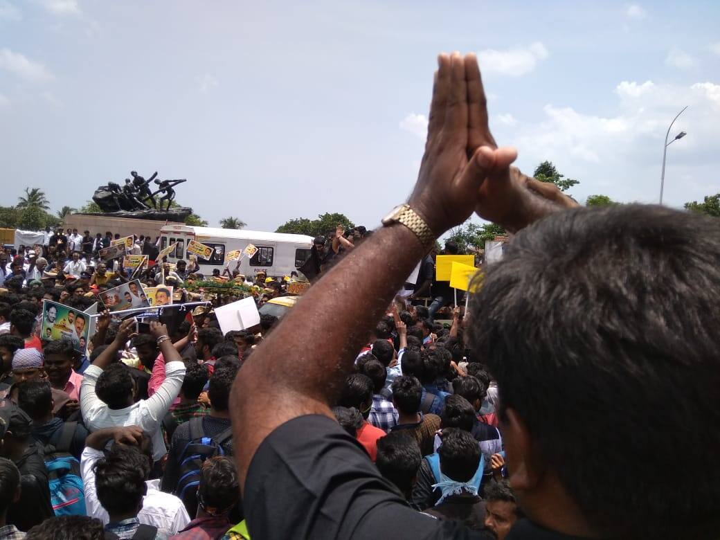 alagiri and his supporters is in kalaignaar ninaivagam merina