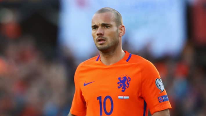 Sneijder thinks, he could have been as good as Messi and Ronaldo if he wanted to Sneijder thinks, he could have been as good as Messi and Ronaldo if he wanted to