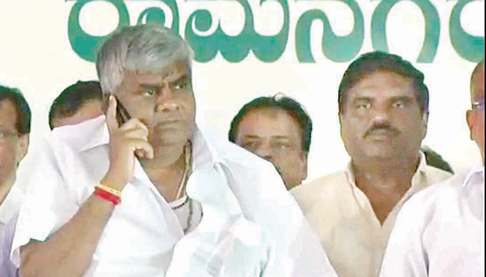 Minister H D Revanna alike his father Deve Gowda Minister H D Revanna alike his father Deve Gowda