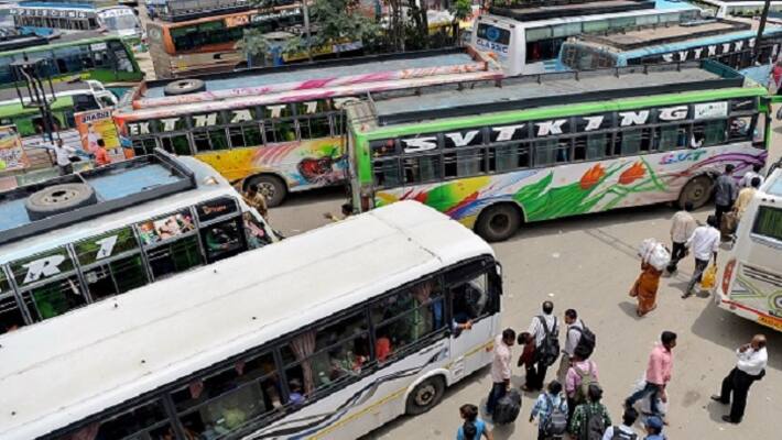 Karnataka Transport department order private bus operators to not to hike fare in this festive season ckm Karnataka Transport department order private bus operators to not to hike fare in this festive season ckm
