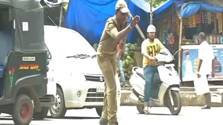 Odisha Police controlling road traffic