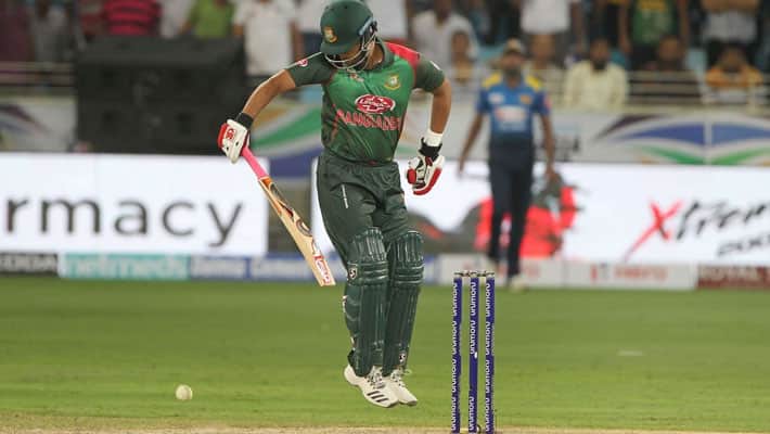 tamim iqbals one handed batting exciting all