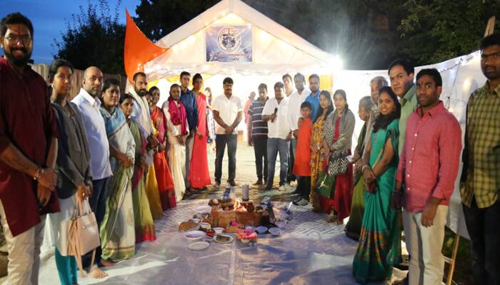 trs uk committee perform lakshmi ganapathi homam for TRS to win elections
