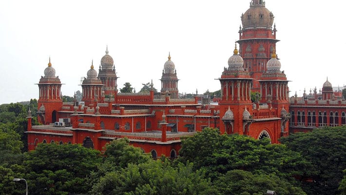 high court order to chennai  corporation for high parking charges in mall