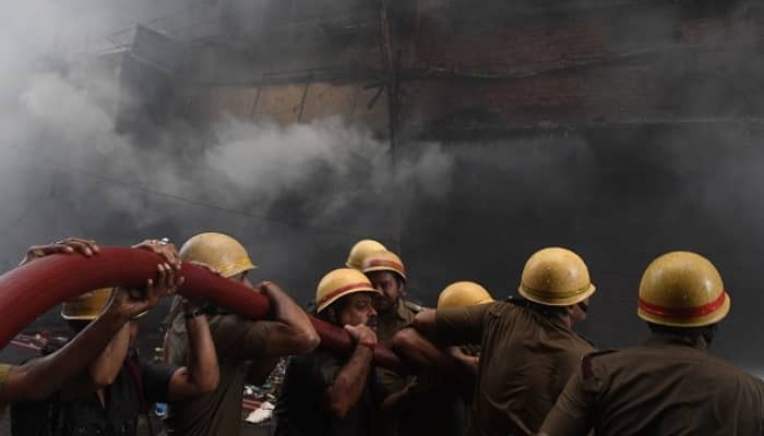 Kolkata fire Bagree Market firefighters water scarcity Calcutta Medical College Hospital