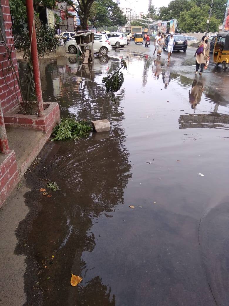 water stagnation in vadapalani road