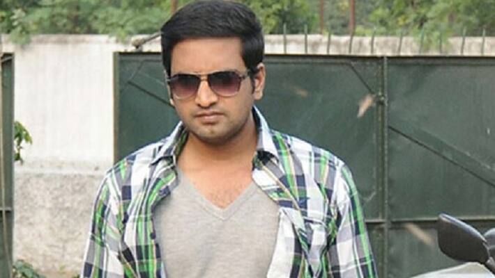 santhanam new poster and biskoth movie update released santhanam new poster and biskoth movie update released